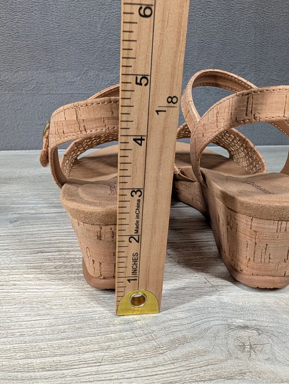 Baretraps Womens 9M Natural Cork Fernelle Wedge Sandals Comfort Open Toe Casuals
